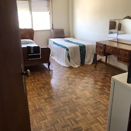 Doce-lar * Loures